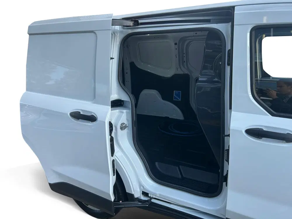 Ford Transit Courier Trend 44 kWh uit 2025, foto 8
