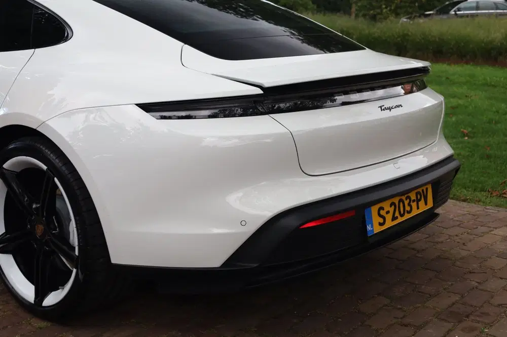 Porsche Taycan Performance+ 94 kWh Aut. uit 2022, foto 14