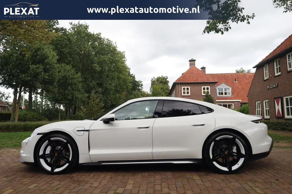 Porsche Taycan Performance+ 94 kWh Aut. uit 2022, foto 15