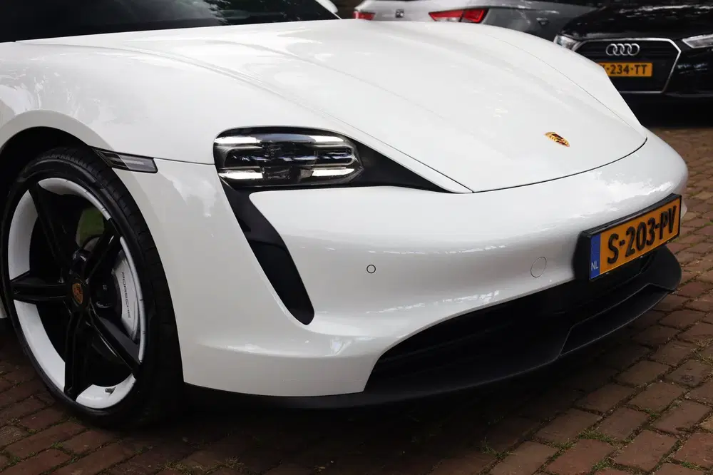 Porsche Taycan Performance+ 94 kWh Aut. uit 2022, foto 8