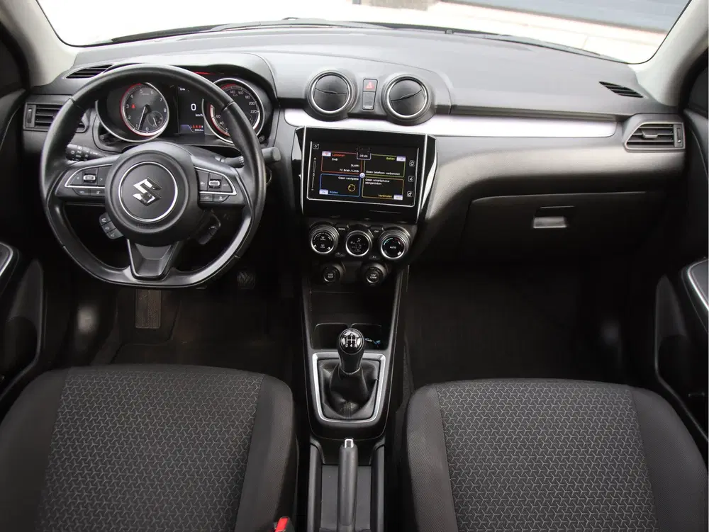 Suzuki Swift 1.2 Style Smart Hybrid Stoelvw uit 2022, foto 13