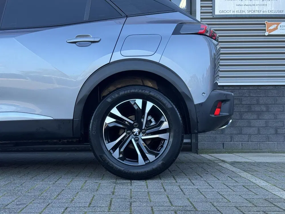 Peugeot 2008 1.2 PureTech GT-Line Automaat uit 2021, foto 12