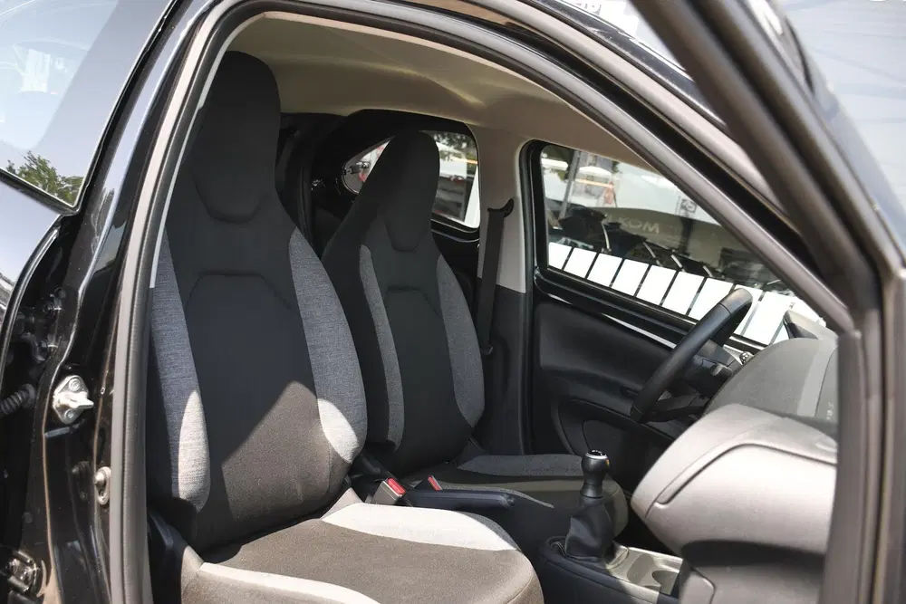 Toyota Aygo X 1.0 VVT-i MT Play CRUISE CONTROL ADAPTIEF uit 2023, foto 11