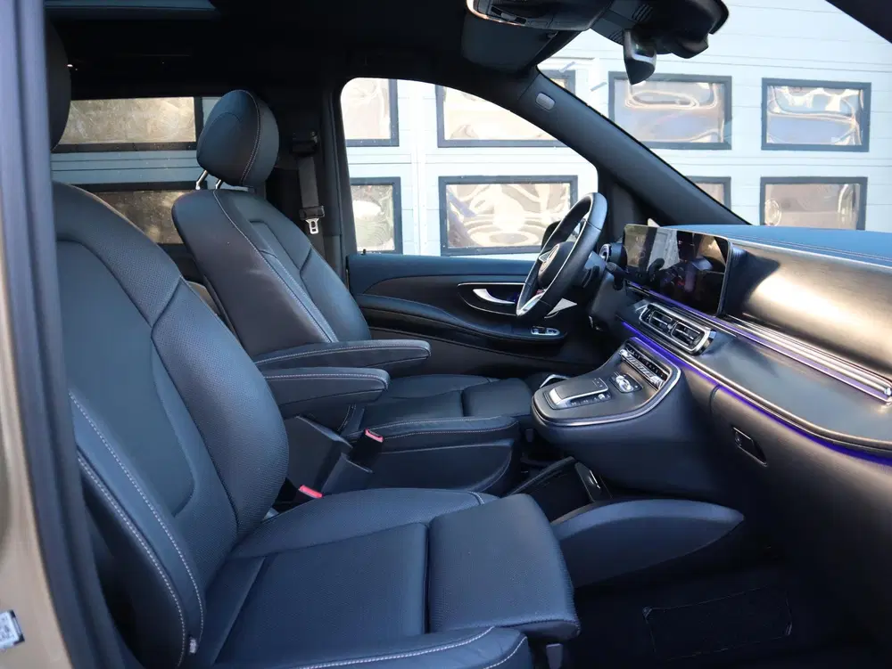 Mercedes-Benz EQV 300 90 kWh L2 AMG Avantgarde Airmatic uit 2024, foto 14