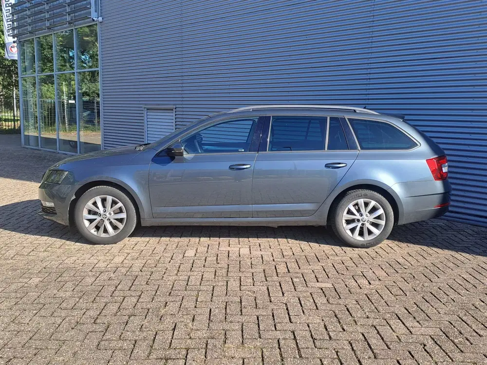 Skoda Octavia 1.0 TSI Greentech Business Edition uit 2019, foto 2