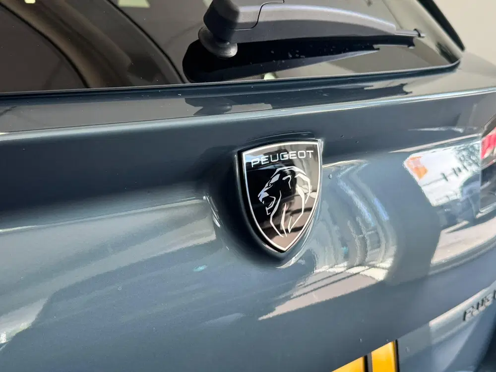 Peugeot 308 1.6 Plug-in Hybrid 195 Allure uit 2026, foto 15