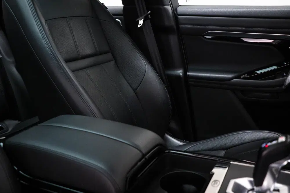 Land Rover Range Rover Evoque 2.0 P200 AWD R-Dynamic HSE uit 2019, foto 12