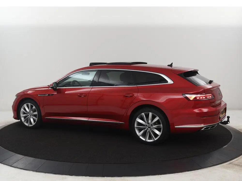 Volkswagen Arteon 1.4 TSI eHybrid R-Line Busi uit 2021, foto 2