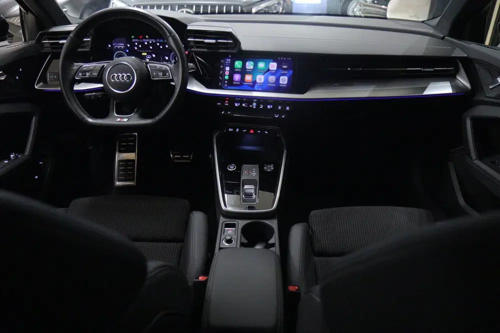 Audi A3 45 TFSI e S edition Competition PANO uit 2021, foto 8