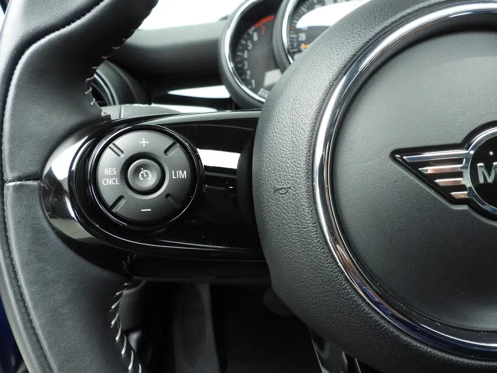 Mini Cooper 1.5 Cooper 60 Years Edition uit 2019, foto 13