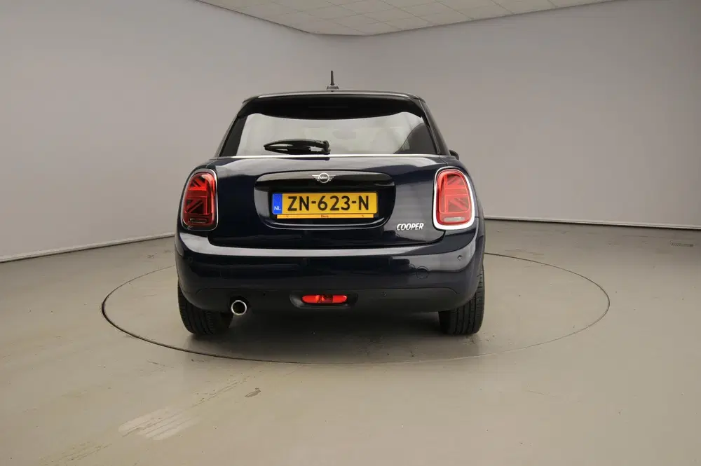 Mini Cooper 1.5 Cooper 60 Years Edition uit 2019, foto 4