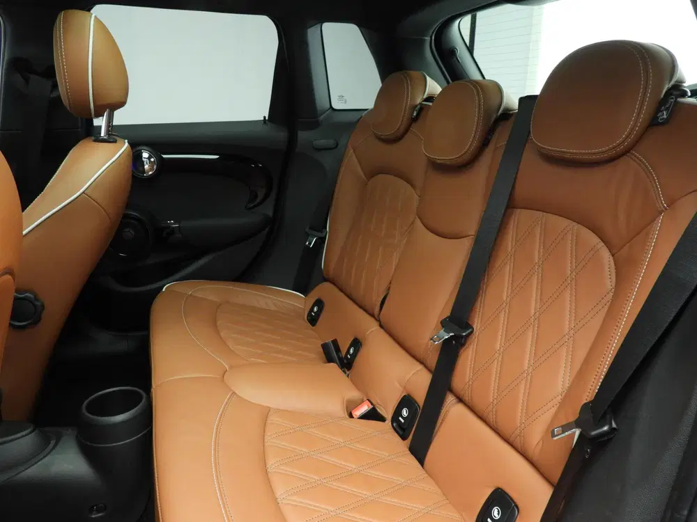 Mini Cooper 1.5 Cooper 60 Years Edition uit 2019, foto 8