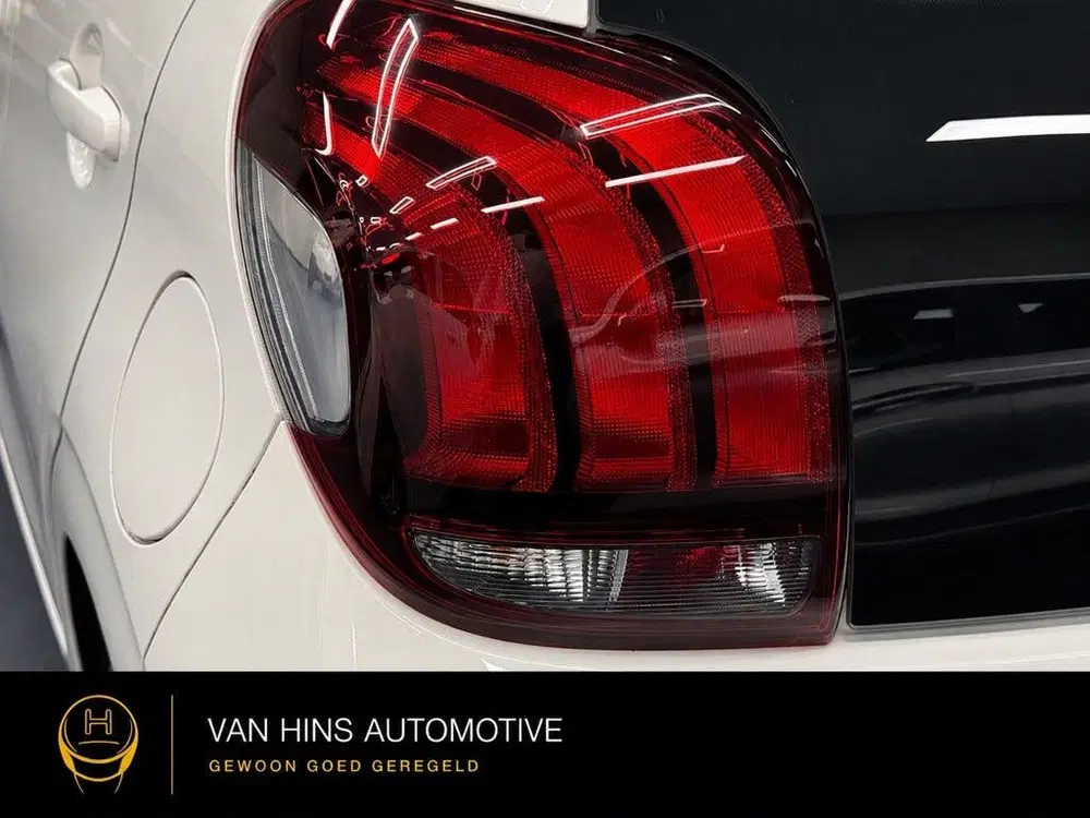 Peugeot 108 1.0 e-VTi Active Airco uit 2019, foto 9