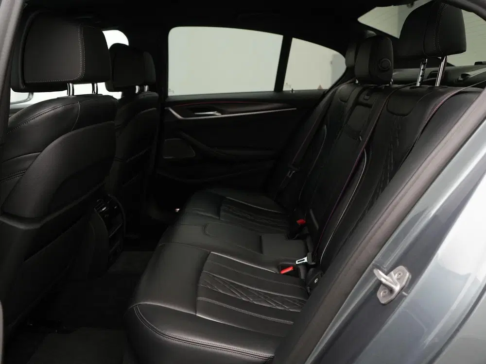 BMW 5-serie 520i Business Edition Plus uit 2021, foto 13