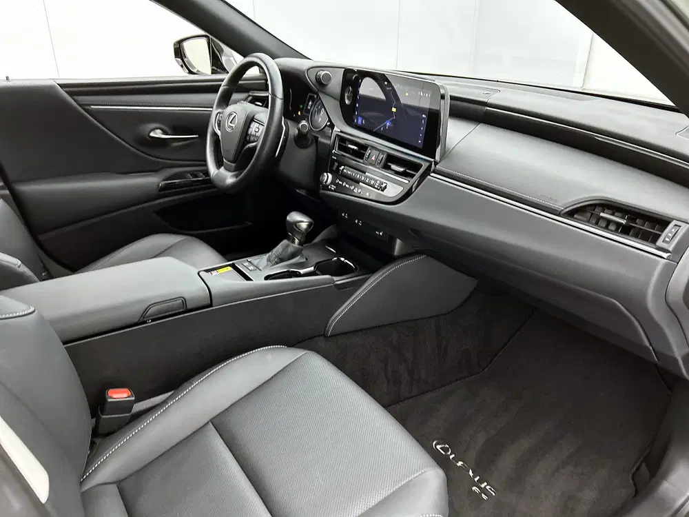 Lexus ES 300h 35th Edition uit 2025, foto 6