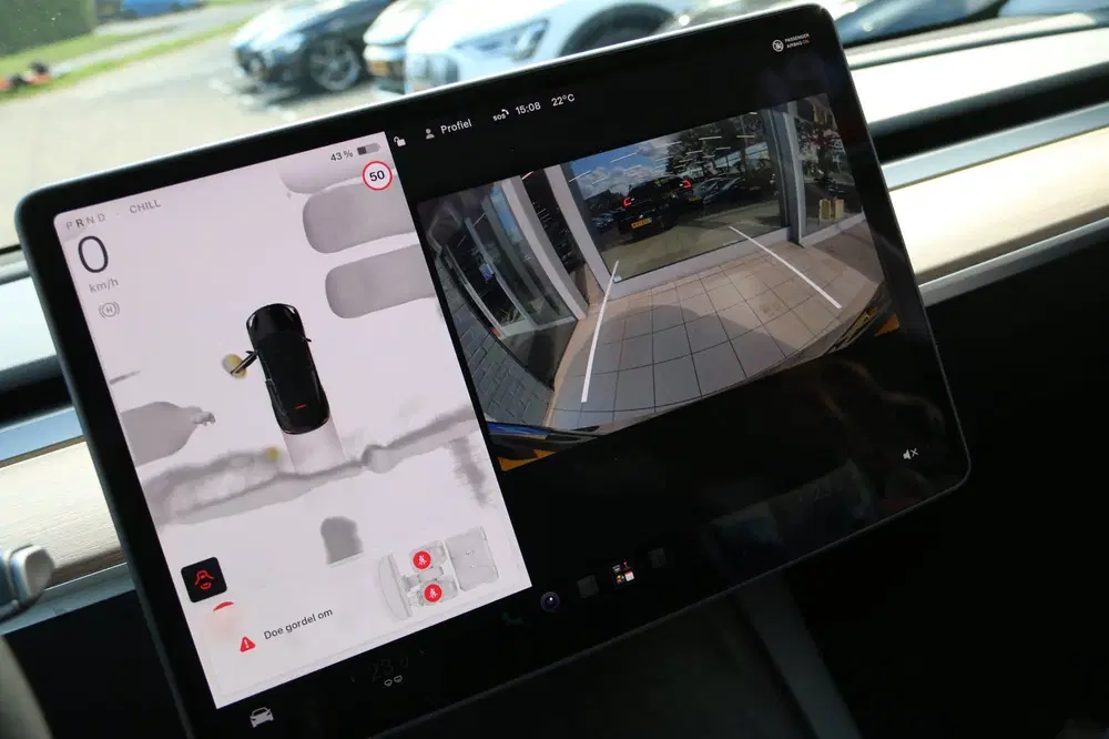Tesla Model Y Performance AWD 75 kWh uit 2023, foto 11