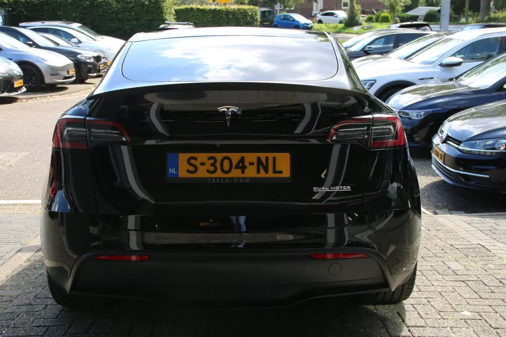 Tesla Model Y Performance AWD 75 kWh uit 2023, foto 7