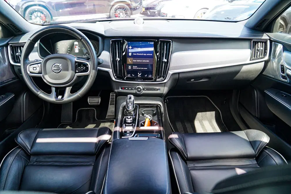 Volvo S90 2.0 T8 AWD R-design uit 2019, foto 3