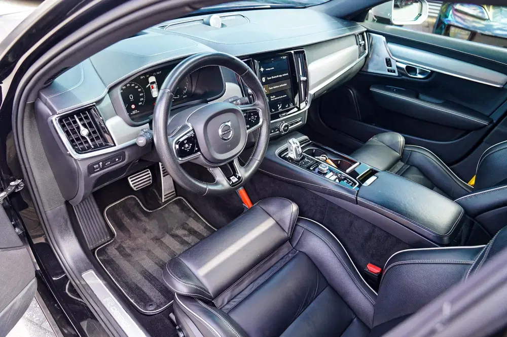 Volvo S90 2.0 T8 AWD R-design uit 2019, foto 5