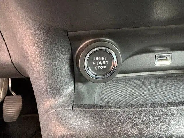 Citroën C4 Cactus Citroen C4 Cactus 1.2 PureTech Shine Navi uit 2019, foto 12