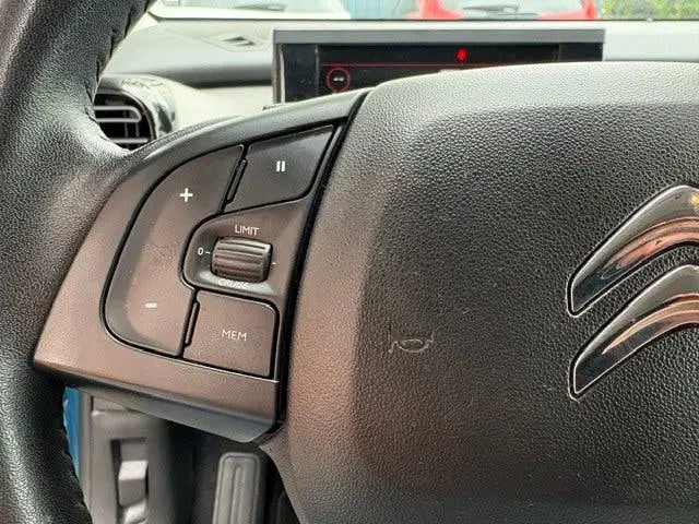 Citroën C4 Cactus Citroen C4 Cactus 1.2 PureTech Shine Navi uit 2019, foto 13