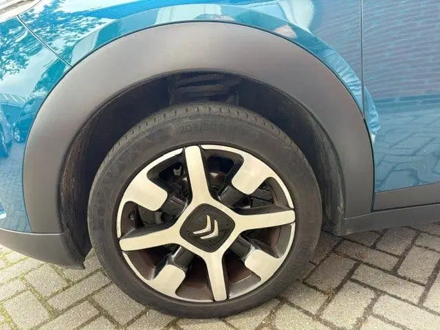 Citroën C4 Cactus Citroen C4 Cactus 1.2 PureTech Shine Navi uit 2019, foto 4