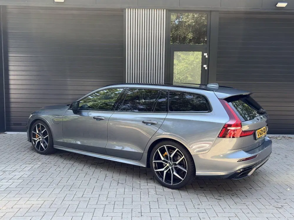 Volvo V60 2.0 T8 Twin Engine AWD Polestar Engineered uit 2019, foto 2