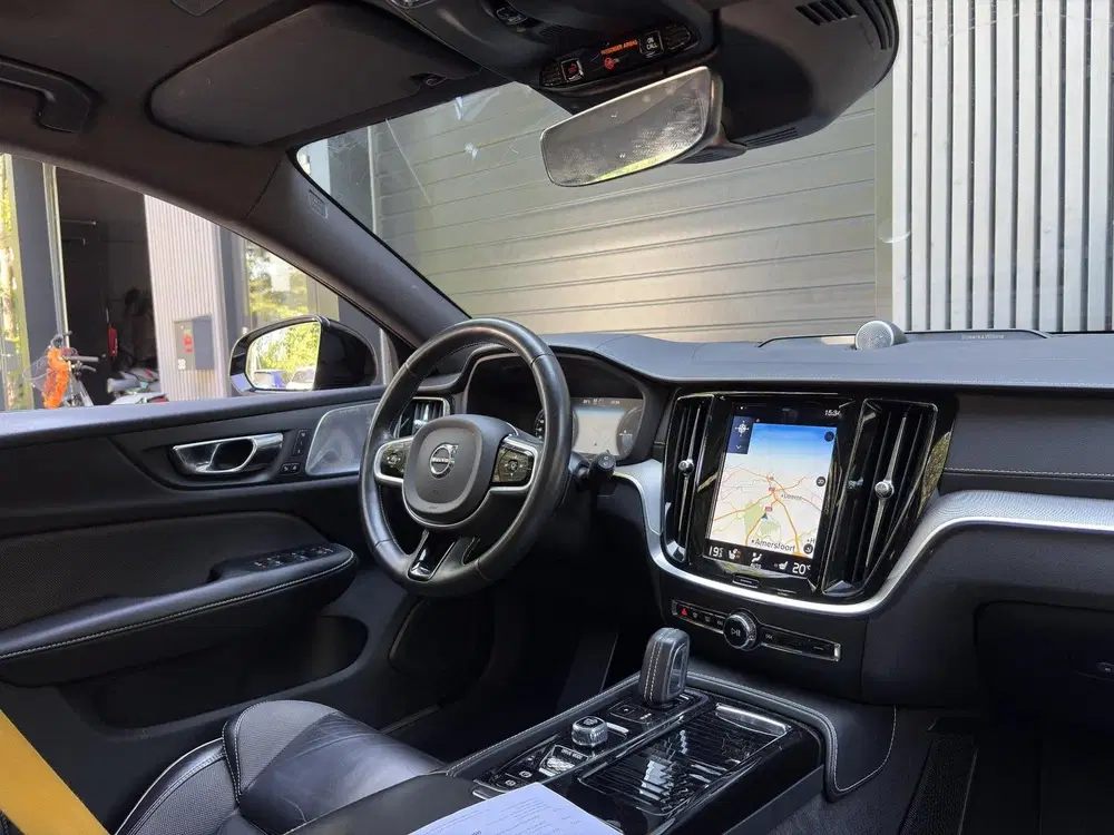 Volvo V60 2.0 T8 Twin Engine AWD Polestar Engineered uit 2019, foto 3