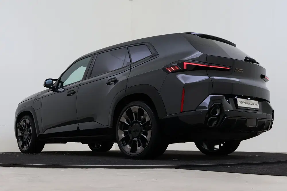 BMW XM PHEV High Executive Automaat uit 2023, foto 11