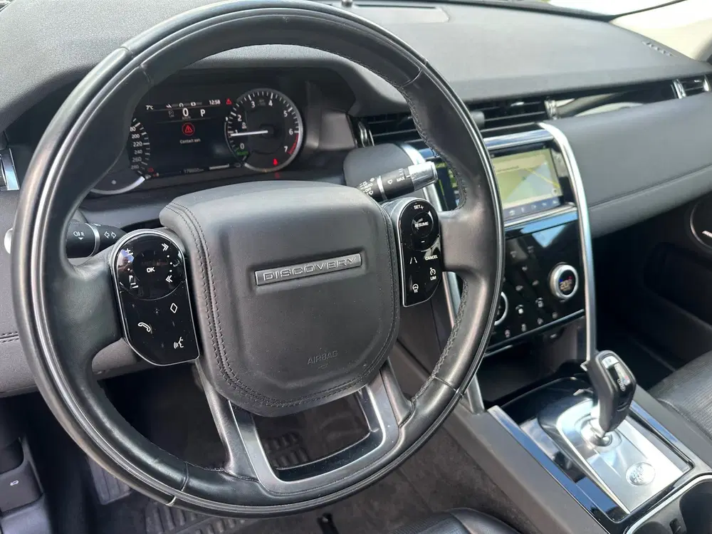 Land Rover Discovery Sport P300e 1.5 SE parkeersensoren voor uit 2020, foto 14