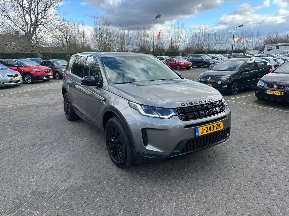 Land Rover Discovery Sport P300e 1.5 SE parkeersensoren voor uit 2020, foto 2