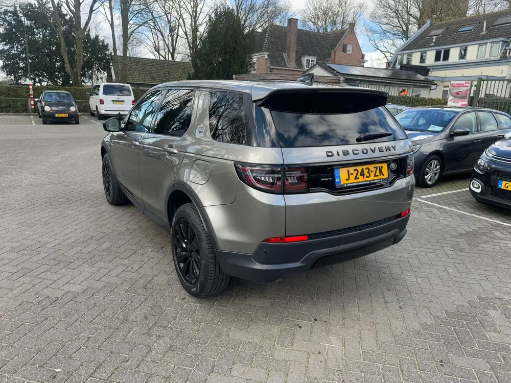Land Rover Discovery Sport P300e 1.5 SE parkeersensoren voor uit 2020, foto 4