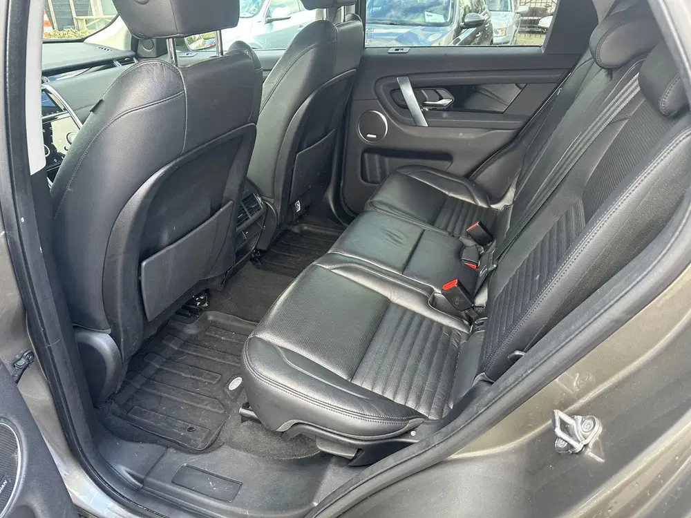 Land Rover Discovery Sport P300e 1.5 SE parkeersensoren voor uit 2020, foto 5