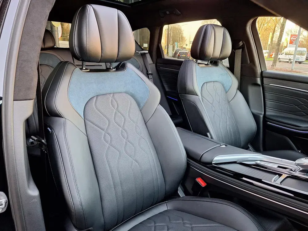 Voyah Free Limited Edition Business 4WD 106 kWh uit 2026, foto 7