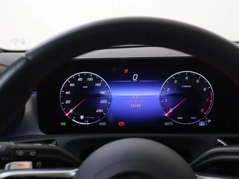 Mercedes-Benz CLA 180 Star Edition AMG uit 2025, foto 12