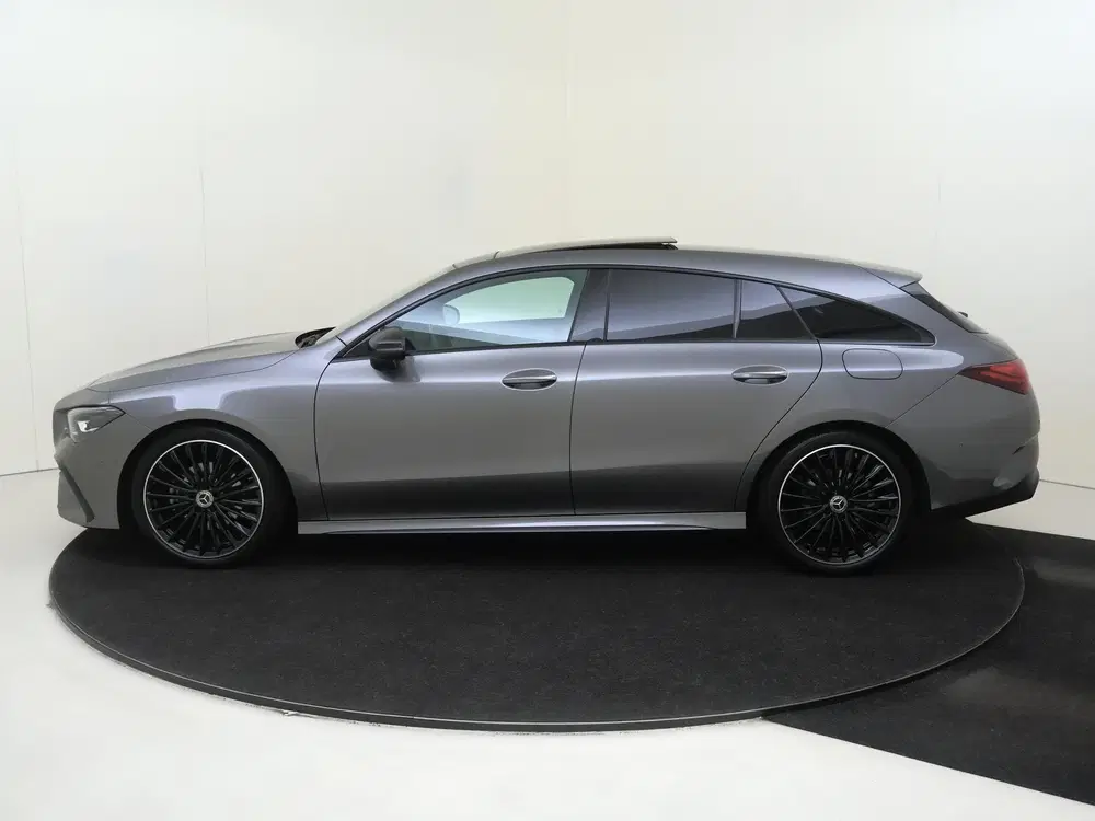 Mercedes-Benz CLA 180 Star Edition AMG uit 2025, foto 8