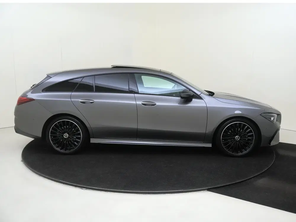 Mercedes-Benz CLA 180 Star Edition AMG uit 2025, foto 9