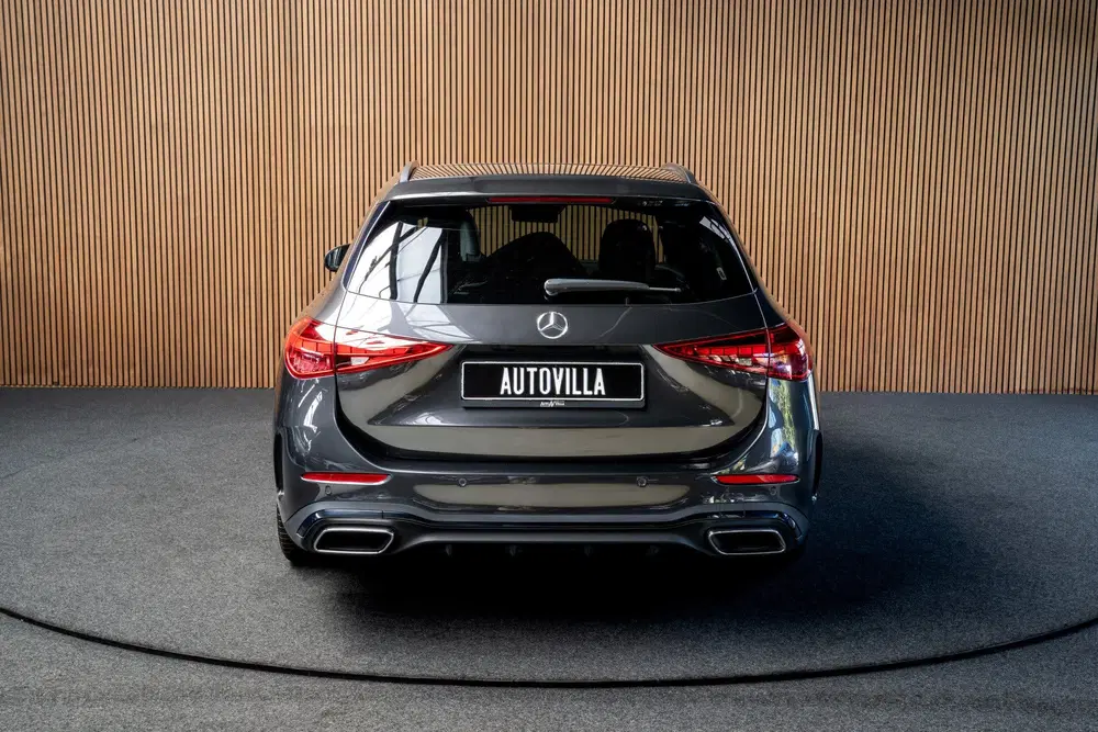 Mercedes-Benz C-Klasse 180 AMG Line Leer Camera Navi uit 2023, foto 4
