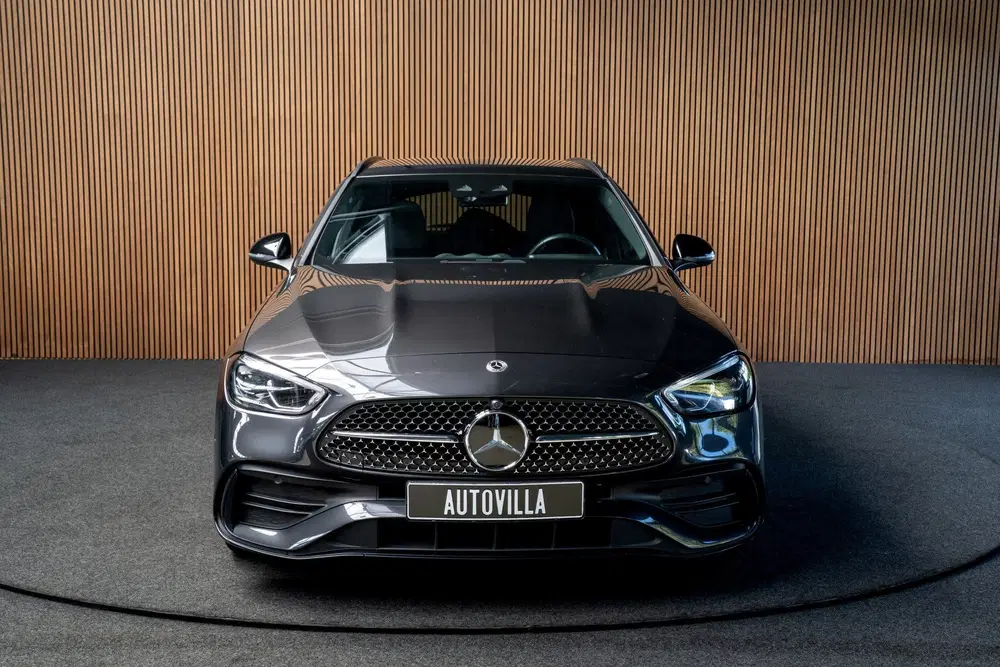 Mercedes-Benz C-Klasse 180 AMG Line Leer Camera Navi uit 2023, foto 5