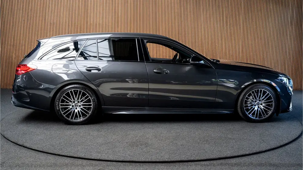 Mercedes-Benz C-Klasse 180 AMG Line Leer Camera Navi uit 2023, foto 7
