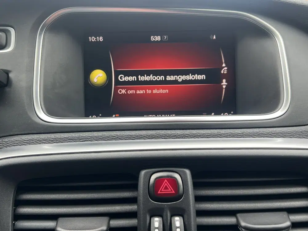 Volvo V40 1.5 T3 Automaat R-Design Polar + Sport Pan uit 2019, foto 15