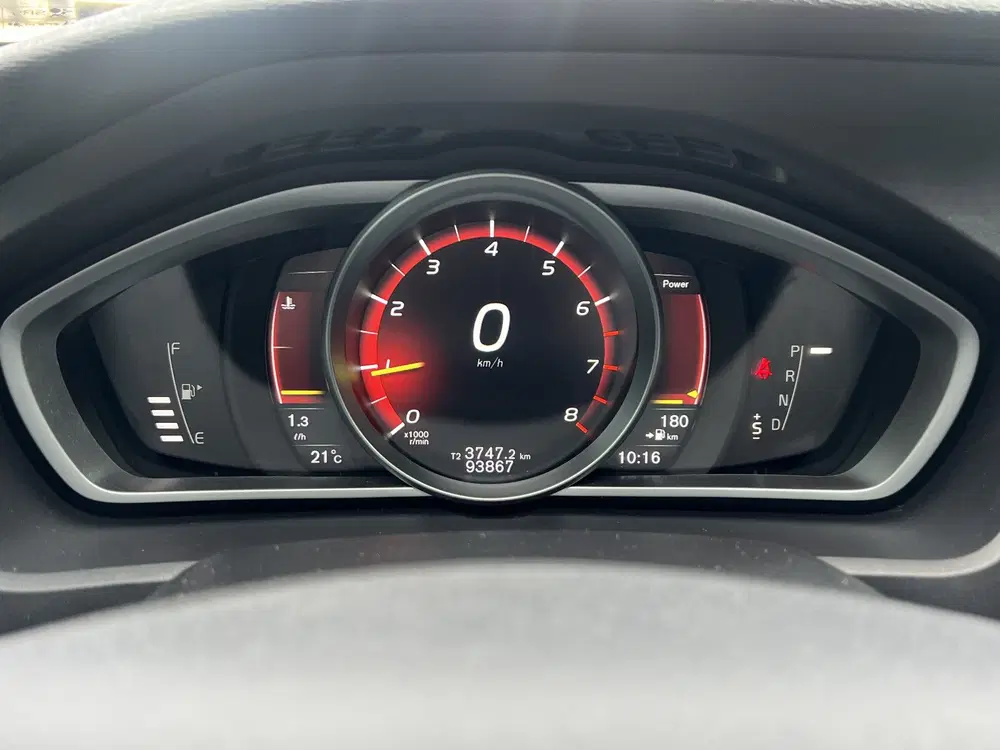 Volvo V40 1.5 T3 Automaat R-Design Polar + Sport Pan uit 2019, foto 8