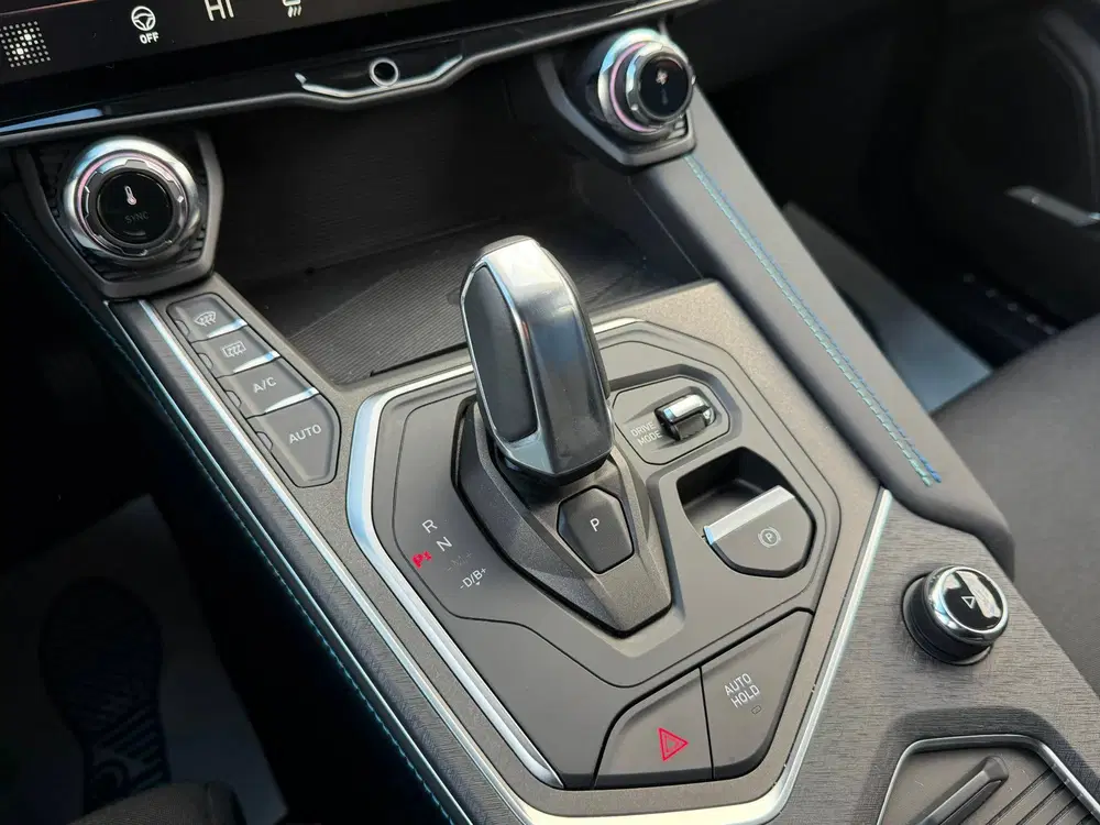 Lynk & Co 01 1.5 Black Edition uit 2024, foto 8