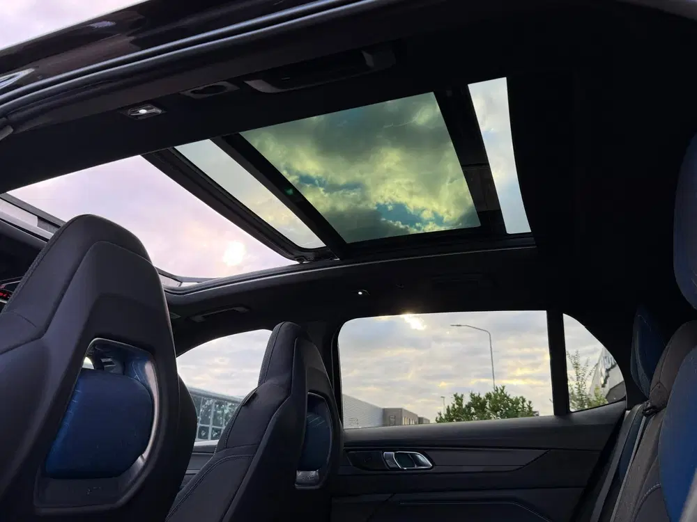 Lynk & Co 01 1.5 Black Edition uit 2024, foto 9