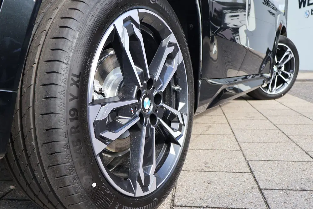 BMW iX1 eDrive20 M Sport uit 2026, foto 10