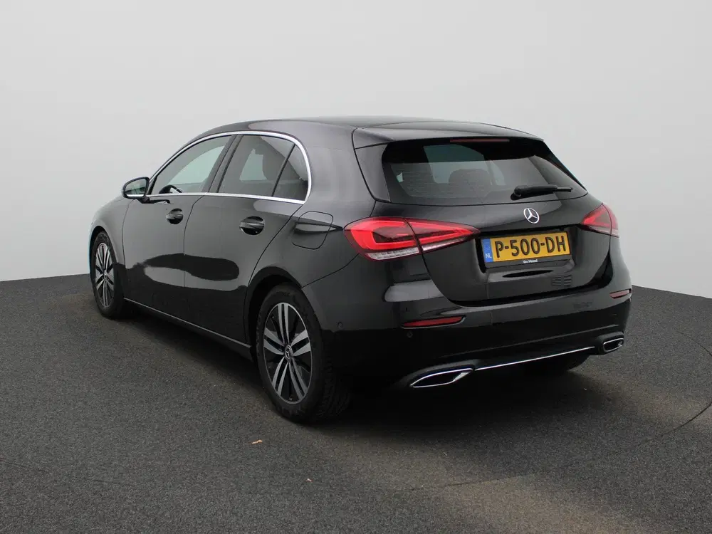 Mercedes-Benz A-Klasse 180 Business Solution Luxury uit 2022, foto 3