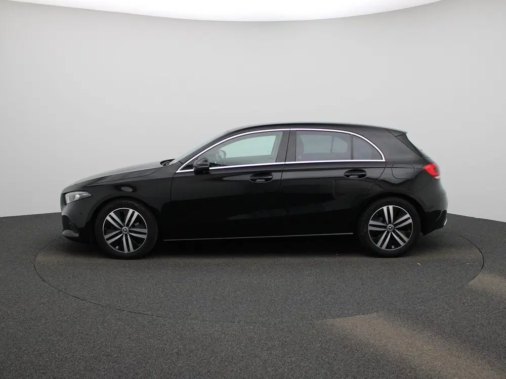 Mercedes-Benz A-Klasse 180 Business Solution Luxury uit 2022, foto 5