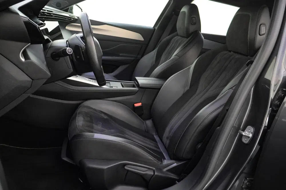 Peugeot 408 1.6HYbrid 225pk GT-Pack FULL LED uit 2023, foto 10