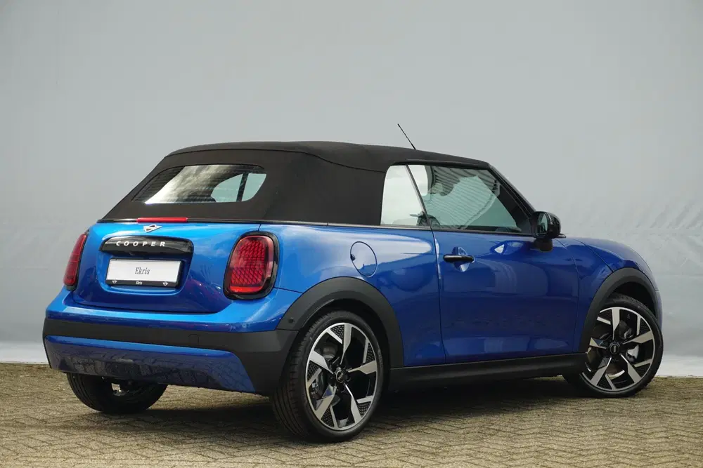 Mini Cabrio Cooper C uit 2026, foto 8