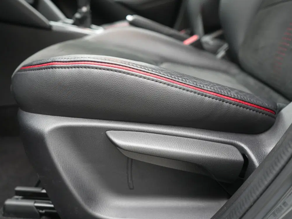 Mazda 2 1.5 e-SkyActiv-G 90 Homura Aka uit 2024, foto 15